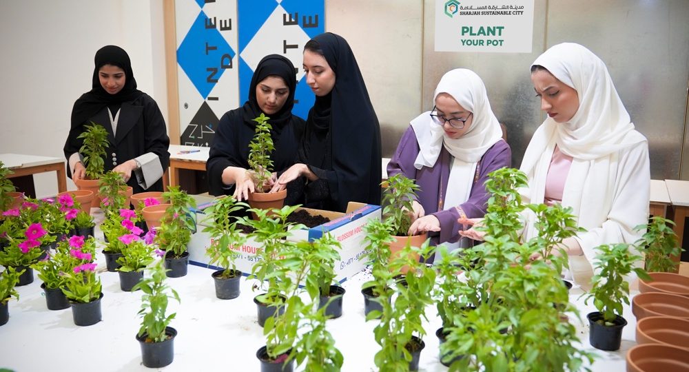 https://2022.valueengineeringsummit.com/wp-content/uploads/2024/11/Sharjah-Sustainable-City-University-students-participating-in-the-Plant-Your-Pot-workshop-1000x540.jpg